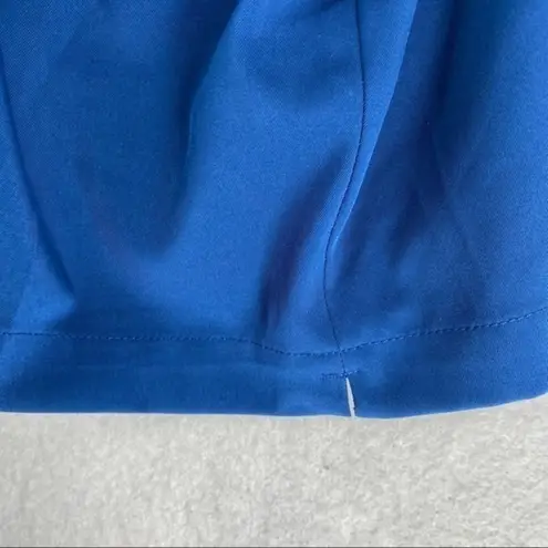 Lady Hagen Flat Front Lightweight Stretch Midi Shorts Performance Wear Size 4