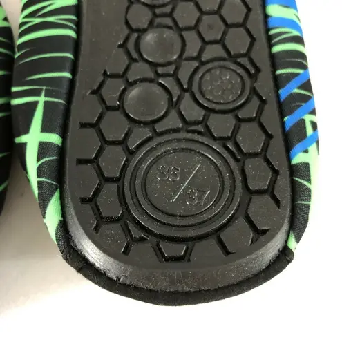 Womens Water Shoes Slip On Fabric Lightweight Black Green Striped 36/37 US 5/6