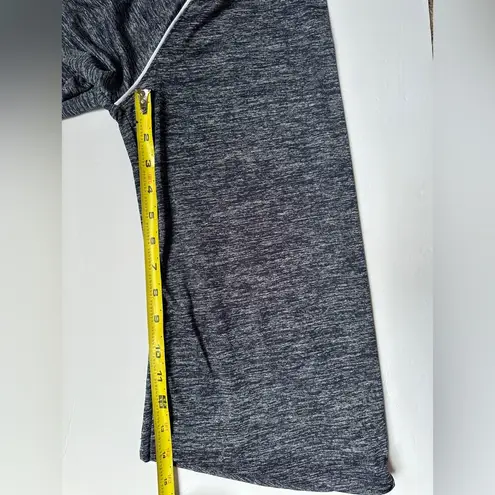 Under Armour  Hoodie Shirt Navy NWT WOMEN Sz Medium UA Velocity WordMark