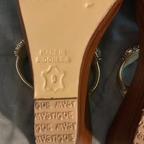 Mystique Boutique Mystique “Belize Wedge” Boutique Gold and Pink Crystal Sandals (no box)