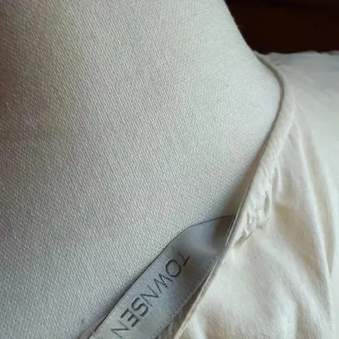 Towsen Jive top 100% Silk, transparent mesh and high low detail off white medium