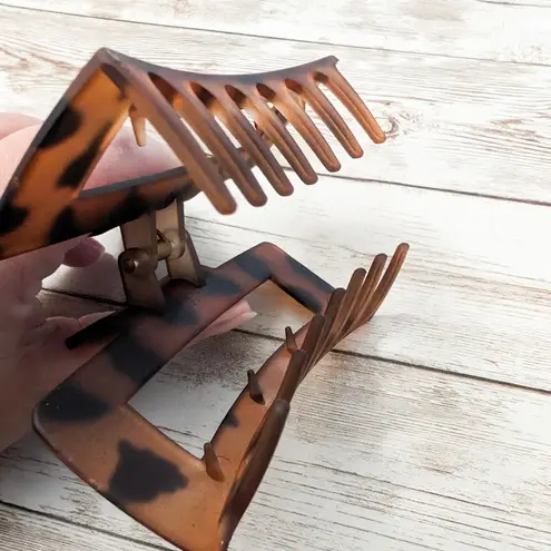 Vintage Hair Clip / Hair Claw Clip Brown Animal Print