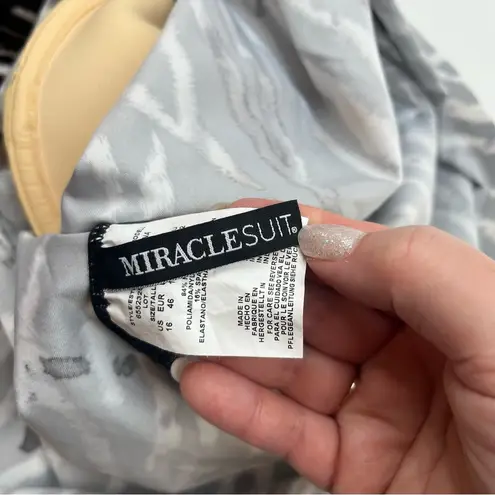 MiracleSuit  Marina Tankini Top Tigre Sombre Womens SZ 16 Underwire Swim TOP ONLY - Image 3