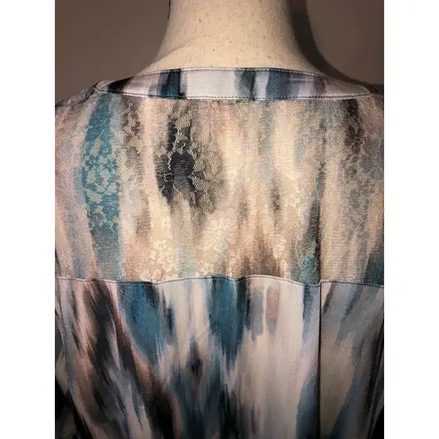 Tunic Top Size XL Lace Pleated Slinky Stretchy Knit Short Sleeve Blue Neutral