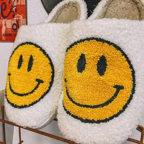 Smiley Face Plush Slippers Size M