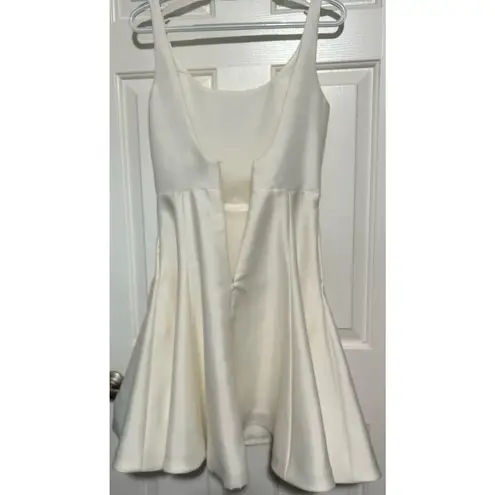 Jane Summers Women's/Junior's Cream Formal/Rehearsal Zip Up Dress Pockets Size 6