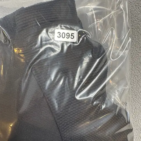 Time and Tru One Piece Swimsuit Womens S 4/6 Black Textured Halter Ring Detail