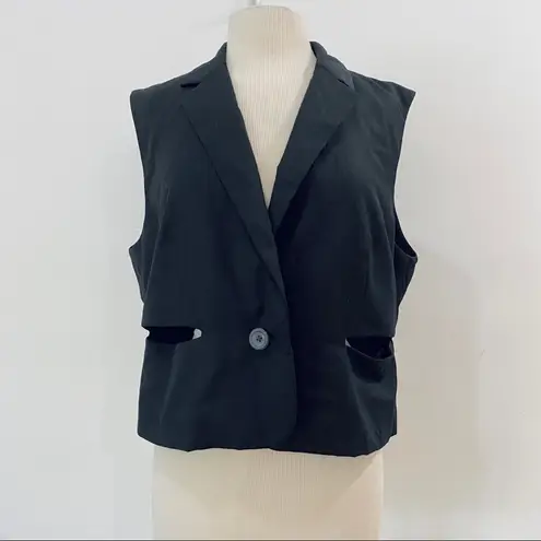 Ports 1961 100% wool and 100% silk lining cut out vest NEW Black Size 12