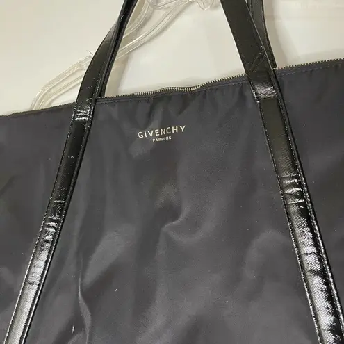 Givenchy parfums black nylon medium zip tote shopper handbag