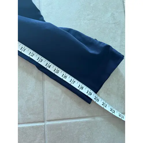 Chico's Chico Pants Womens Size .5 Navy Pull On Slimming Capri Perfect Stretch‎ Mature