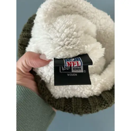 NFL  Eagles womens winter hat knit fleece cuffed salute to service green