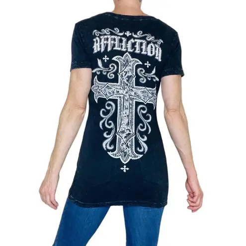 Affliction Vintage Y2K Live Fast Black Gem Rhinestone Cross Printed Tee