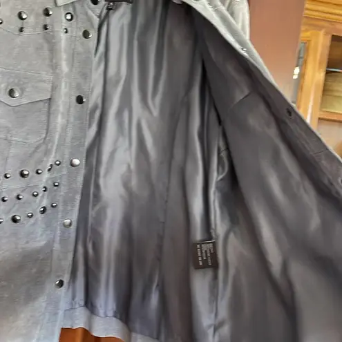 Chi by Carlos Falchi suede leathered studded jacket/shirt size XL Gray
