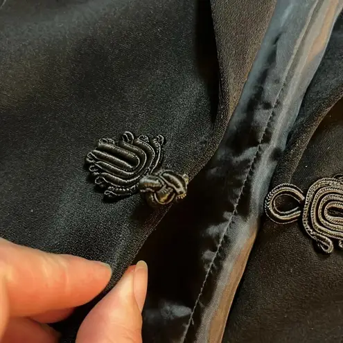 Vintage blazer Ann Travis black embroidered size 10 loop knot fall blazer jacket