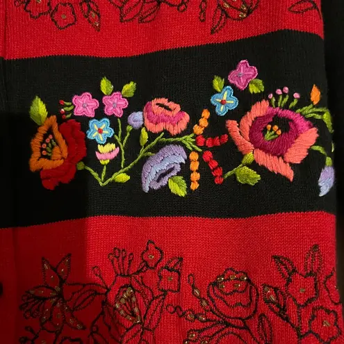 🌹 Just B Floral Embroidered Sweater – Size S – Bold, Artistic, and Beautiful Black