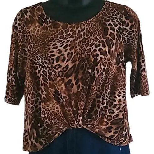 W5 Excellent condition Women’s Leopard Print Front Twist 3/4 Sleeve Size XL