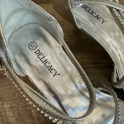 Delicacy  Strappy Rhinestone Kitten Heels Shoes Wmns Sz 7.5 Prom Formal Wedding