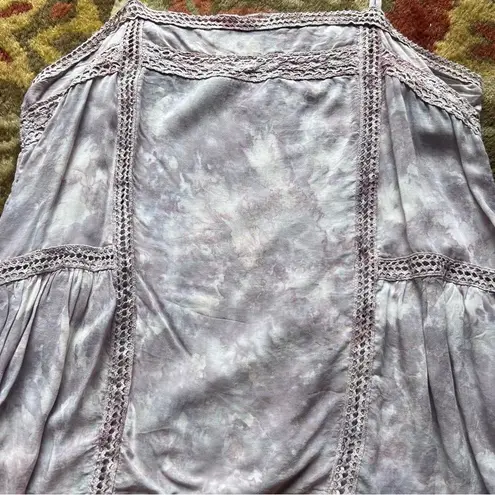 South Moon Under  tank