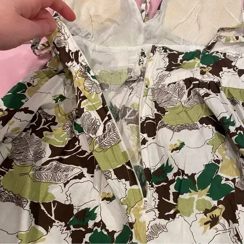 Passport dress size small White