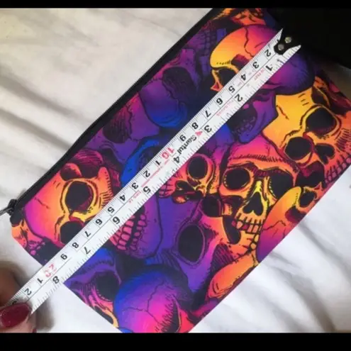 Skull Halloween 80’s Zipper Makeup Bag New