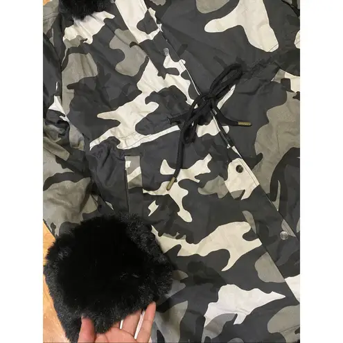 ASA Faux Fur Puffer Jacket Gray Camo Print Oversized Hooded Coat New Small