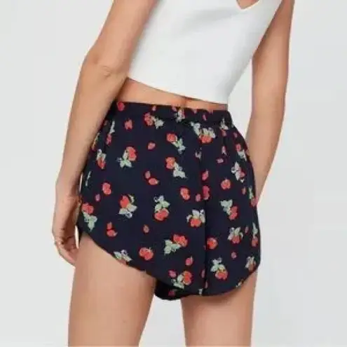 Sunday Best Aritzia Strawberry Shorts in Navy Blue and Red Floral Size Medium