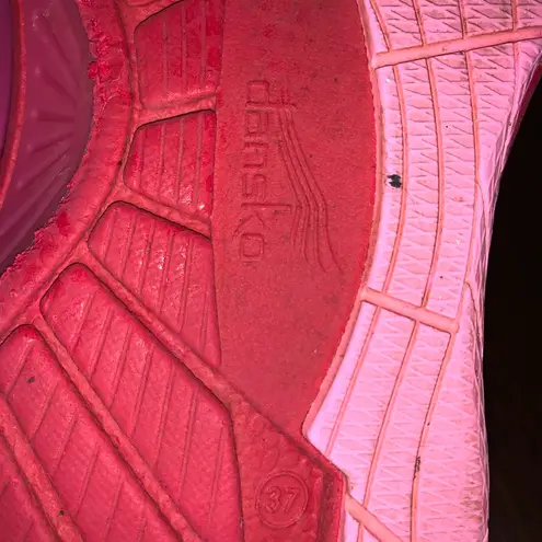 Dansko Hot Pink Peony Colorful Comfy Lace Up Arch Support Walking Sneakers 37