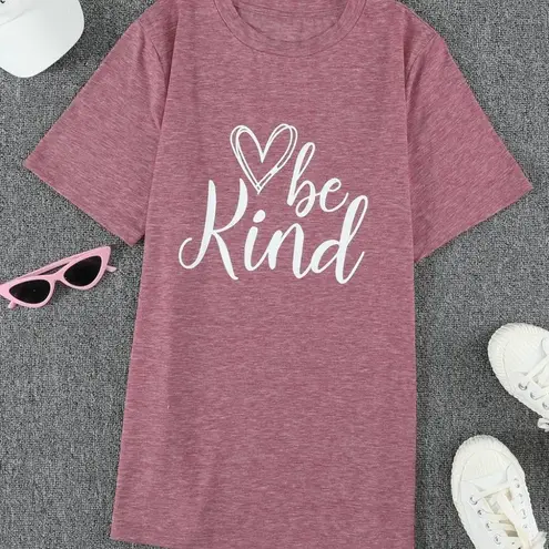 "BE KIND" GRAPHIC PINK MAUVE T