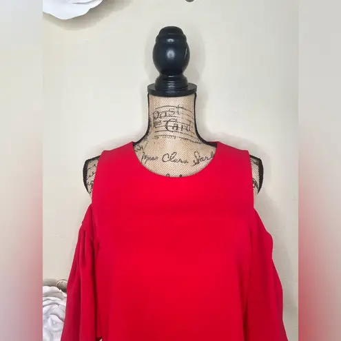 Ro & De NTM: Vibrant Red Cold Shoulder Short Bell Sleeves Blouse Sz M