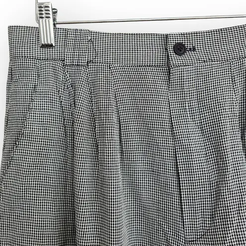 American Vintage Vintage David N Black and White Houndstooth High Waisted Loose Pleated Shorts