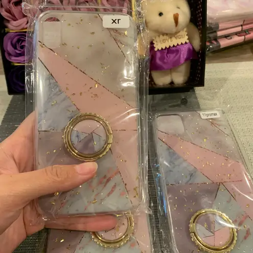 iPhone XR glitter case with hand holder
