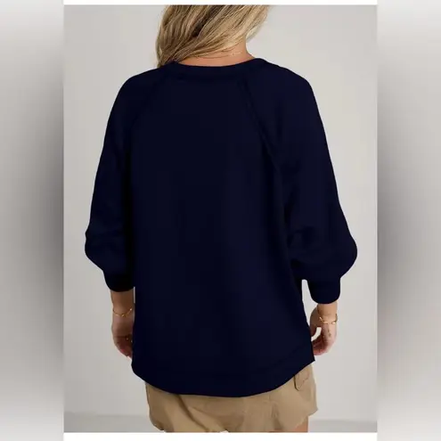 NWT acelitt women’s blue V