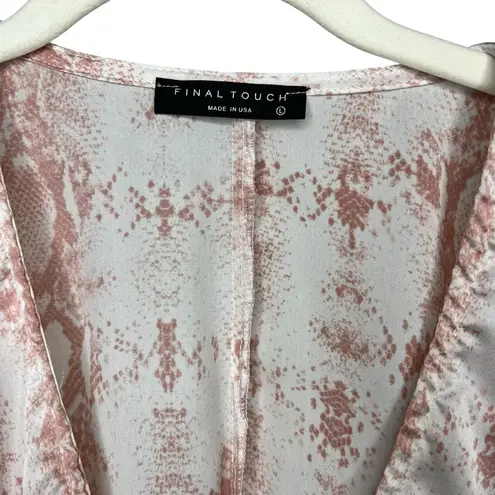 Final Touch Cropped Deep V-Neck Long sleeve Snakeskin Print Women’s Top Large