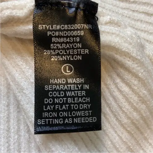 Cyrus Devotion by Cream Cowl Neck Tunic Sweater. Size Large. New With Tags.