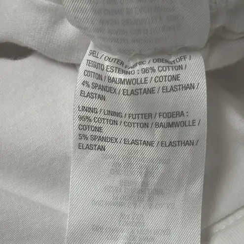 Quacker Factory White Knee