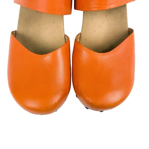 Dansko Thea Clogs Orange Leather Wooden Platform Clog Sandals Size 39/ US 8.5