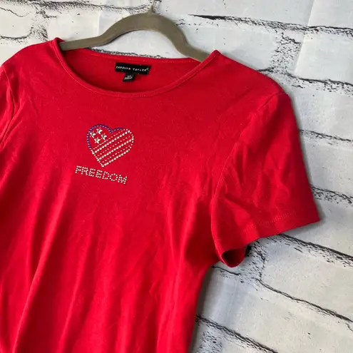 Carolyn Taylor Red Fitted Short Sleeve T-Shirt Freedom Heart Graphic Top SZ M