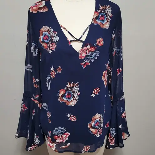 Heart soul Blue Floral Criss Cross Bell Sleeve Chiffon Blouse Size Large