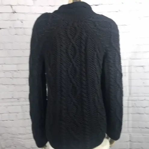 Tommy Bahama  Black Heavy Fisherman's Sweater Cable-knit Cardigan EUC size Medium