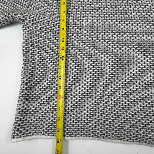 Christian Siriano Women's Large Black White Textured Knit Turtleneck Sweater