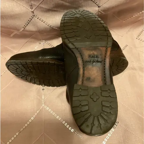 Brown N.D.C. Made By Hand distressed women’s Pull On Ankle Boots Size 38 US7.5