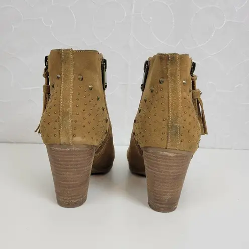Guess  Womens Boots Size 7.5 Tan Side Zip Almond Toe Studded Chucky Ankle Heel