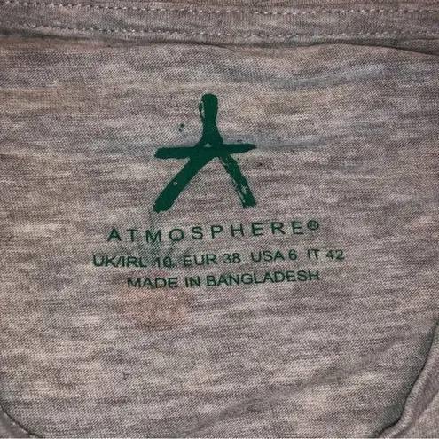 Atmosphere Gray T Shirt Pineapple Print Short Sleeve Size 6 Excellent Condition