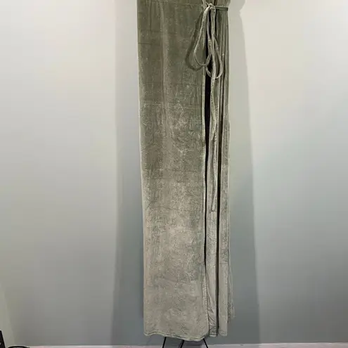 Baltic Born Women Eucalyptus Green Katelyn Velvet Maxi Wrap Dress Size L NWT