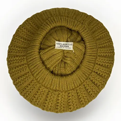 Vintage Chunky Knit Acrylic Beret Beanie Hat Made In Taiwan Pom Pom Yellow