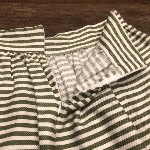 Pins & Needles Full Pleated Mini Skirt Pockets Ivory Green 2 Unlined Stripes Zip