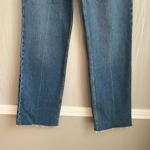 Abercrombie & Fitch NWT  Curve Love High Rise 90s Relaxed Jean Size 29