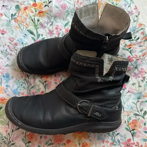 Jbu “Ellie” Black Scrunch Ankle Boots with Buckle, Sz 9 (Wide)