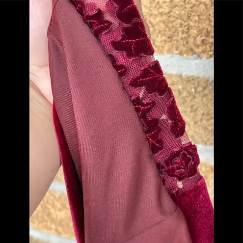 Galvan London Rosa Velvet Midi Dress size 6 Red