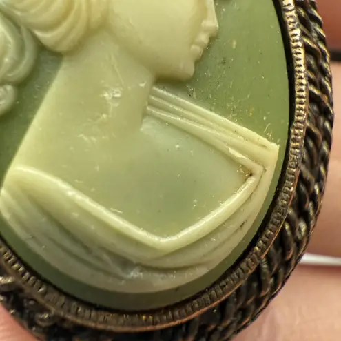 Cameo Lady Face Retro Brooch Pin Signed Peri